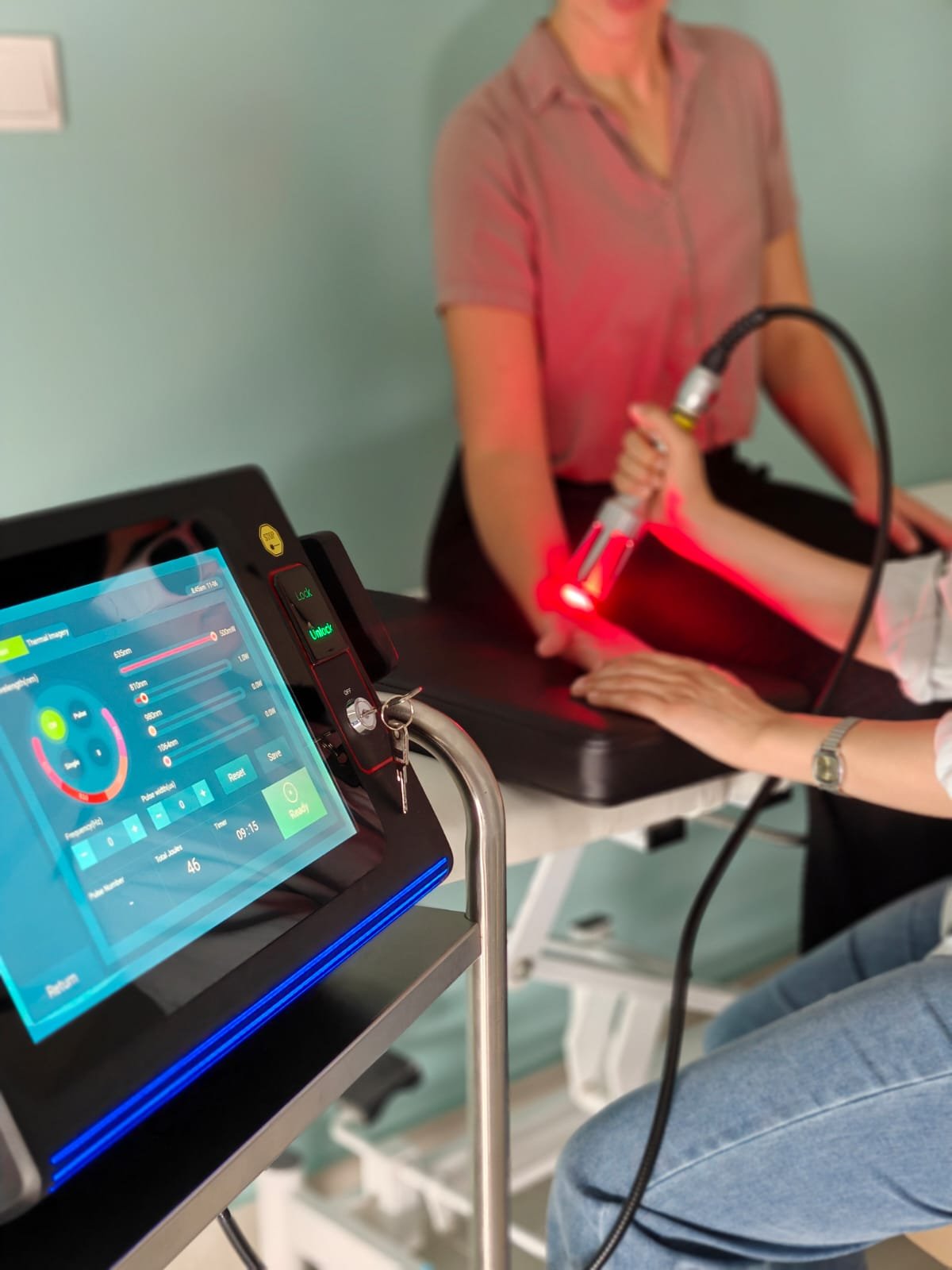 Class 4 laser therapy at CBP Precision Spine Center, Muscat