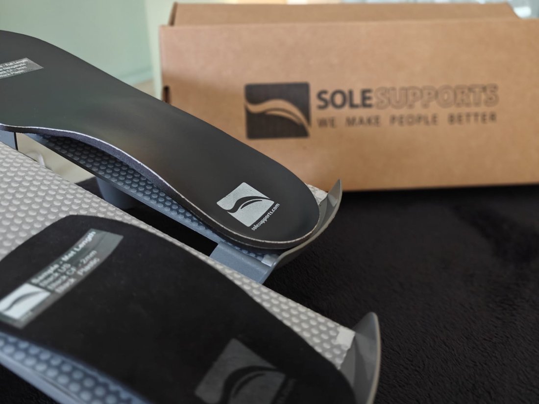 Custom Sole Supports foot orthotics with packaging